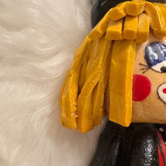 Vintage 1986 salt dough clowns. Handmade wall hangers. - Picture 5 of 11